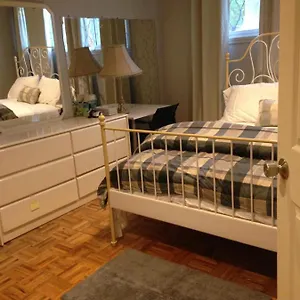  Apartment Near Downtown Canada