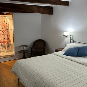 Bed and breakfast A L'adresse Du Centre-ville
